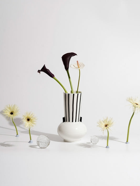 Light Luxury Living Room Striped Vase